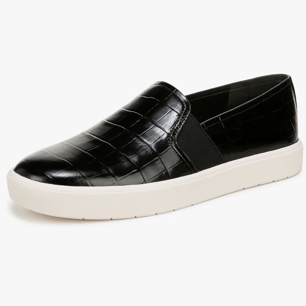 VINCE Blair EUC size 8.5 croc embossed black sneakers